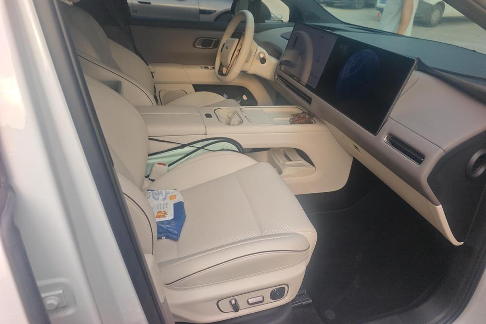 Li Auto Li i6