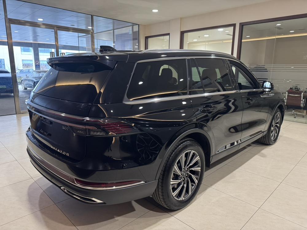 Lincoln Aviator