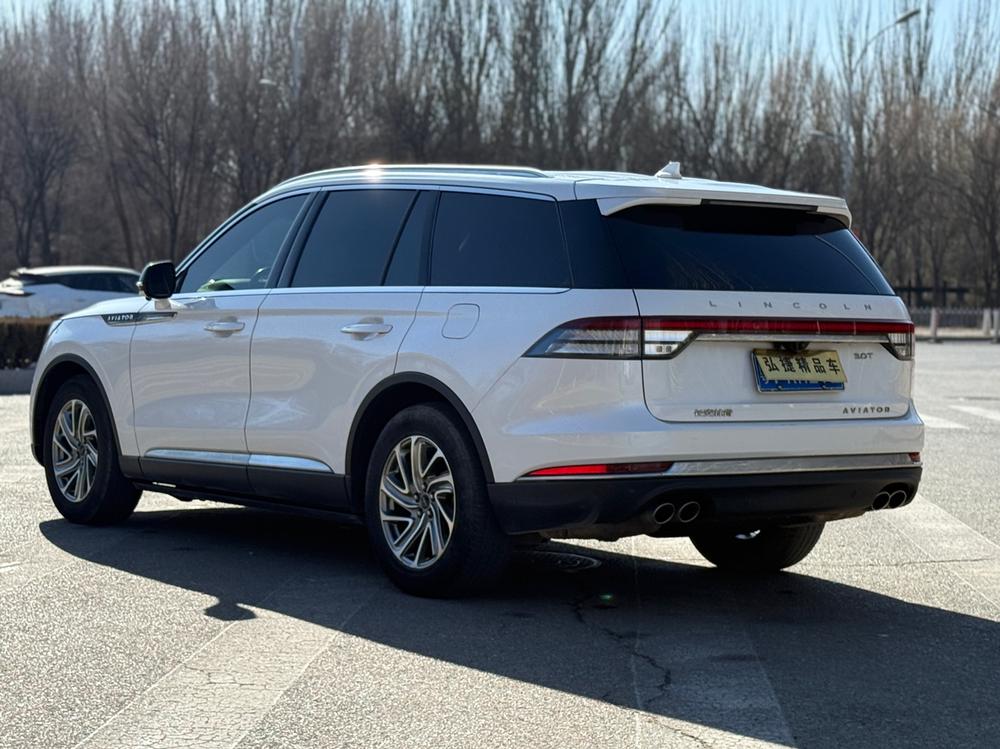 Lincoln Aviator