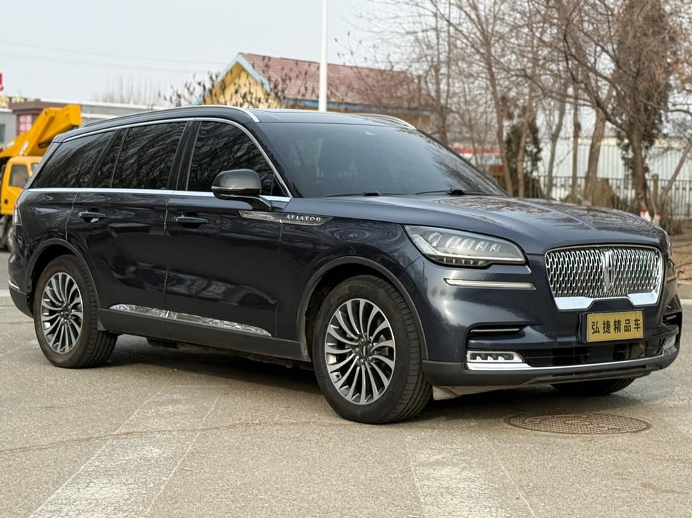 Lincoln Aviator