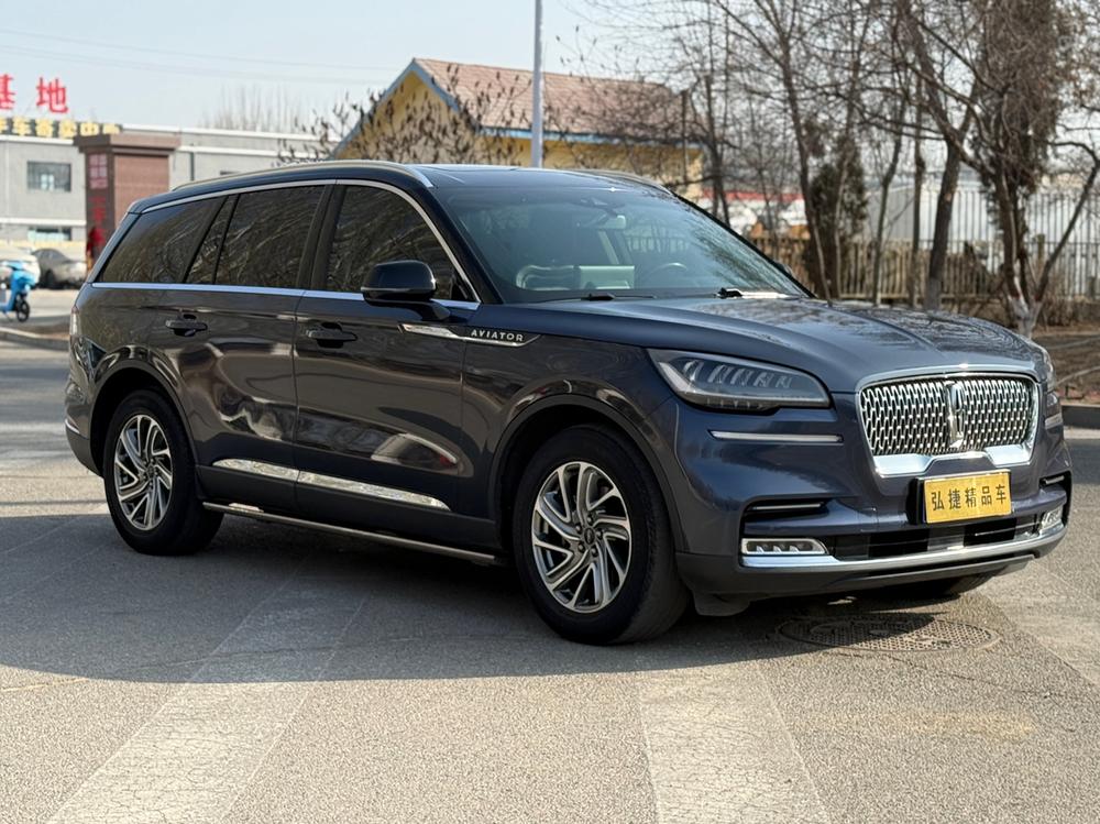 Lincoln Aviator