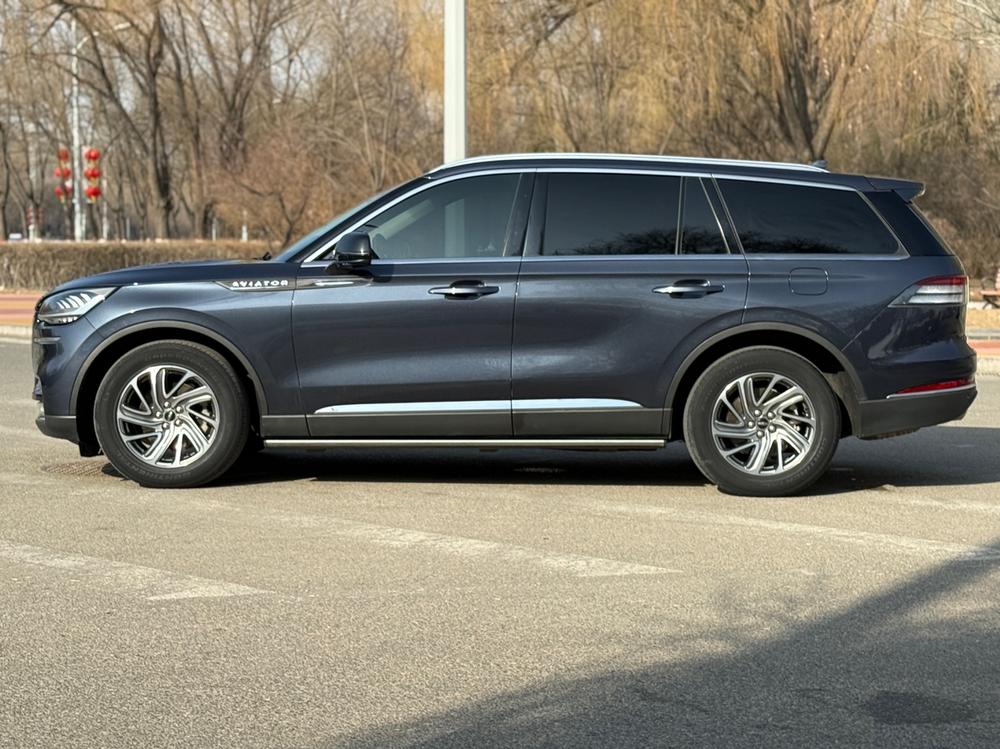 Lincoln Aviator