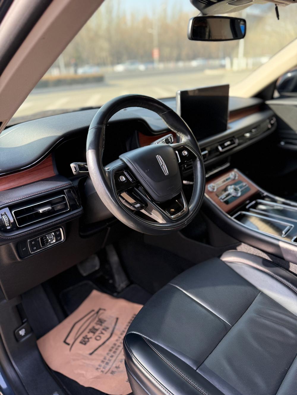 Lincoln Aviator