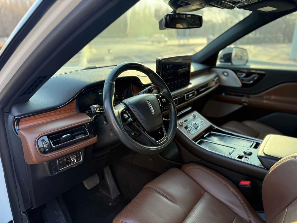 Lincoln Aviator