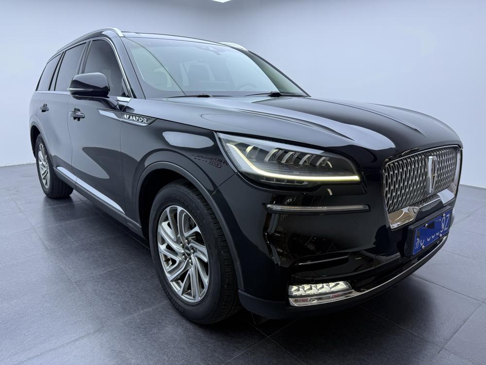 Lincoln Aviator