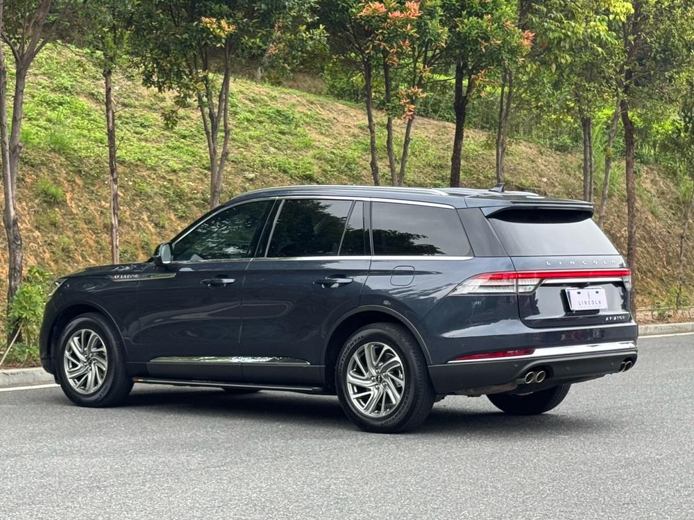 Lincoln Aviator