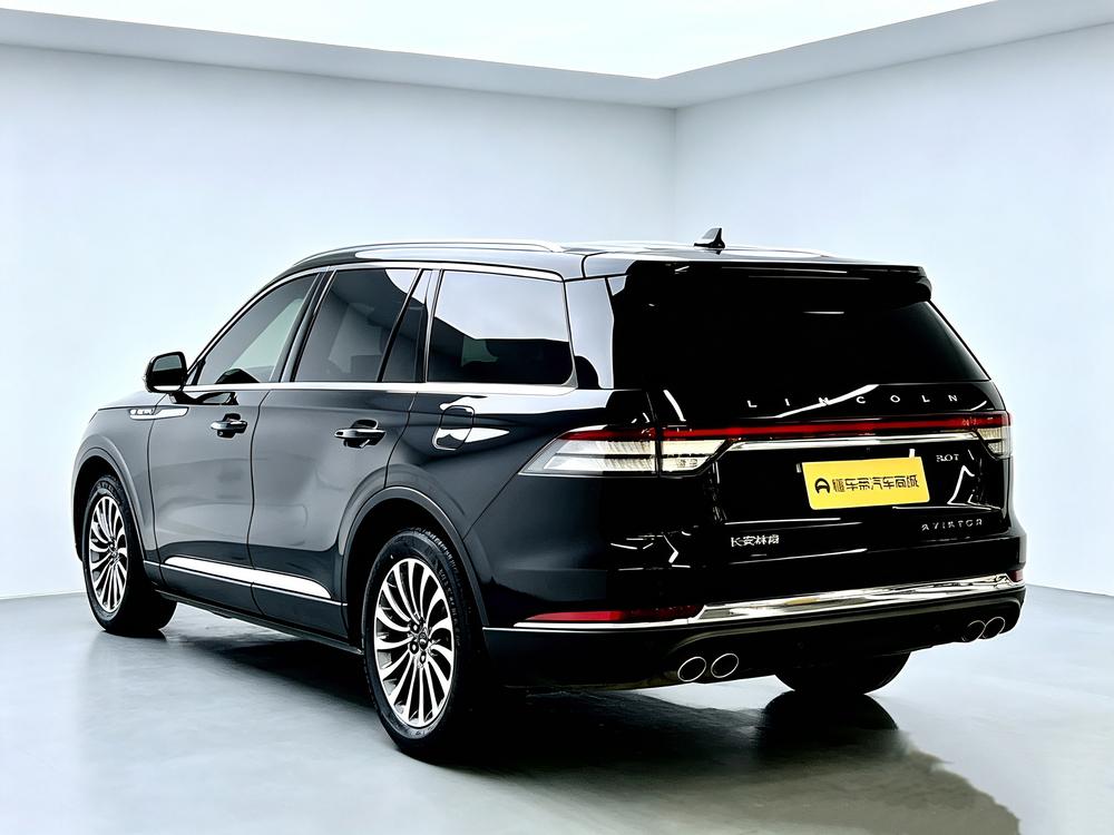 Lincoln Aviator