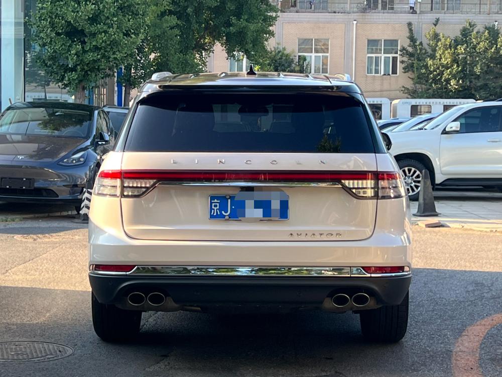 Lincoln Aviator