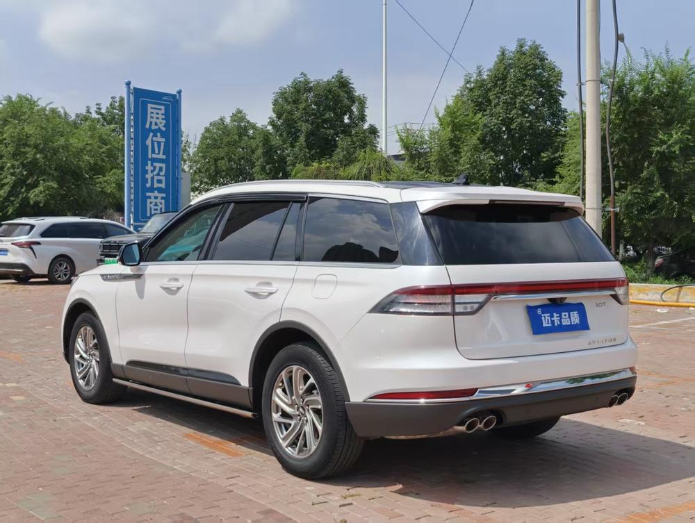Lincoln Aviator