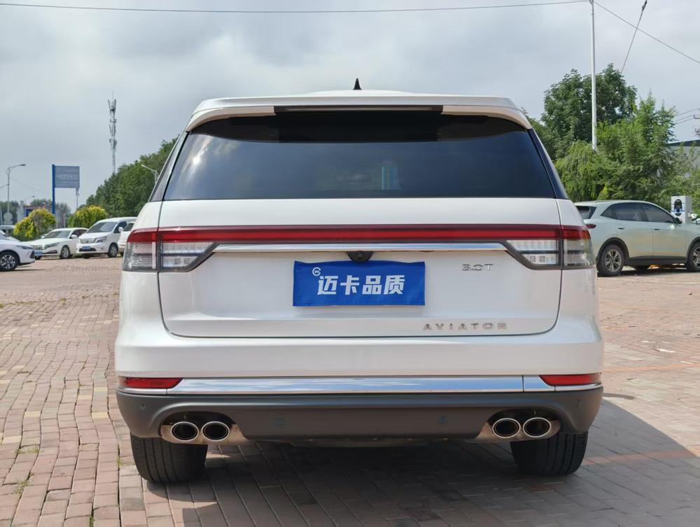 Lincoln Aviator