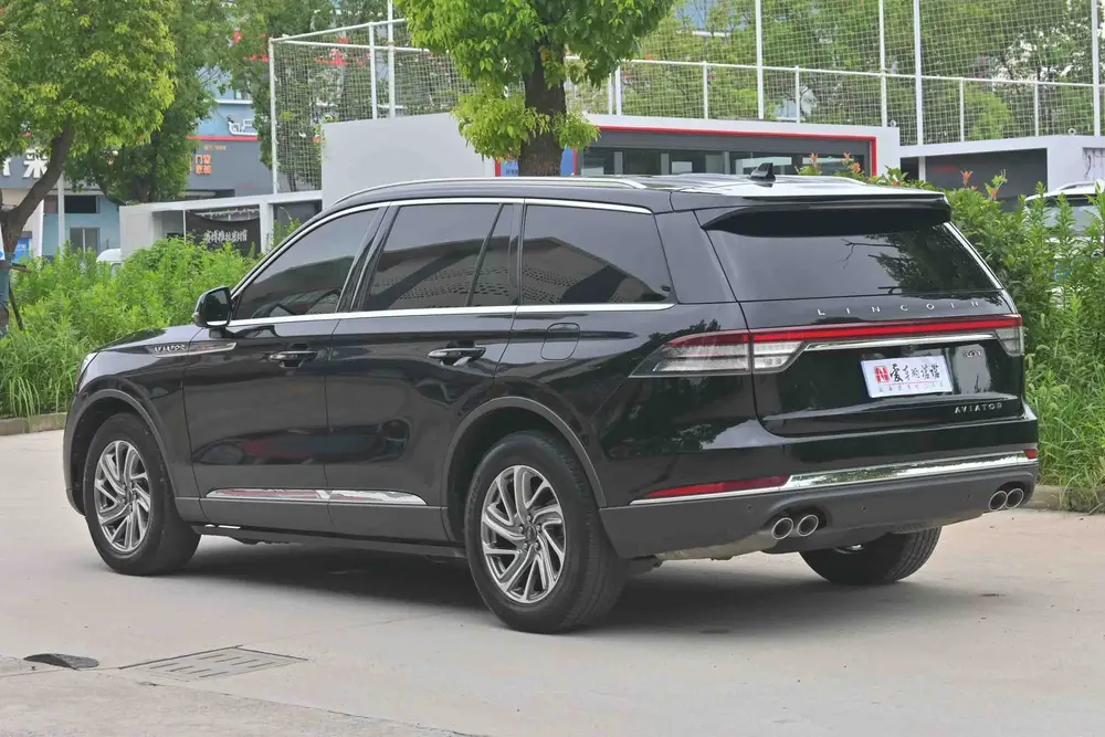 Lincoln Aviator