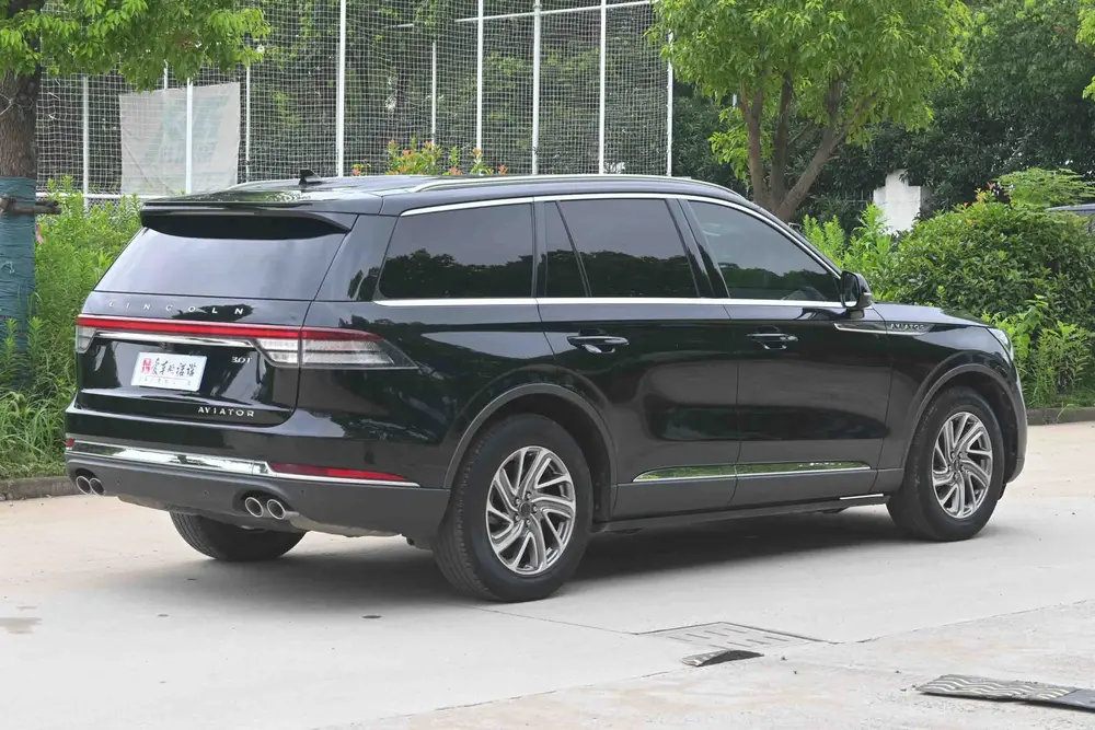 Lincoln Aviator