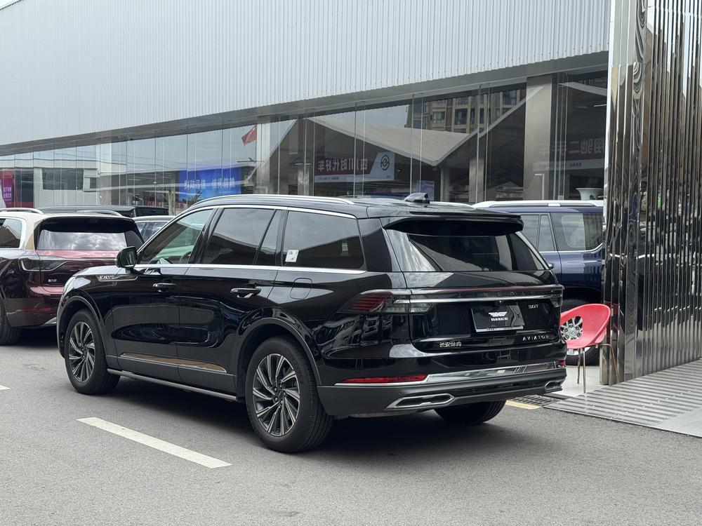 Lincoln Aviator