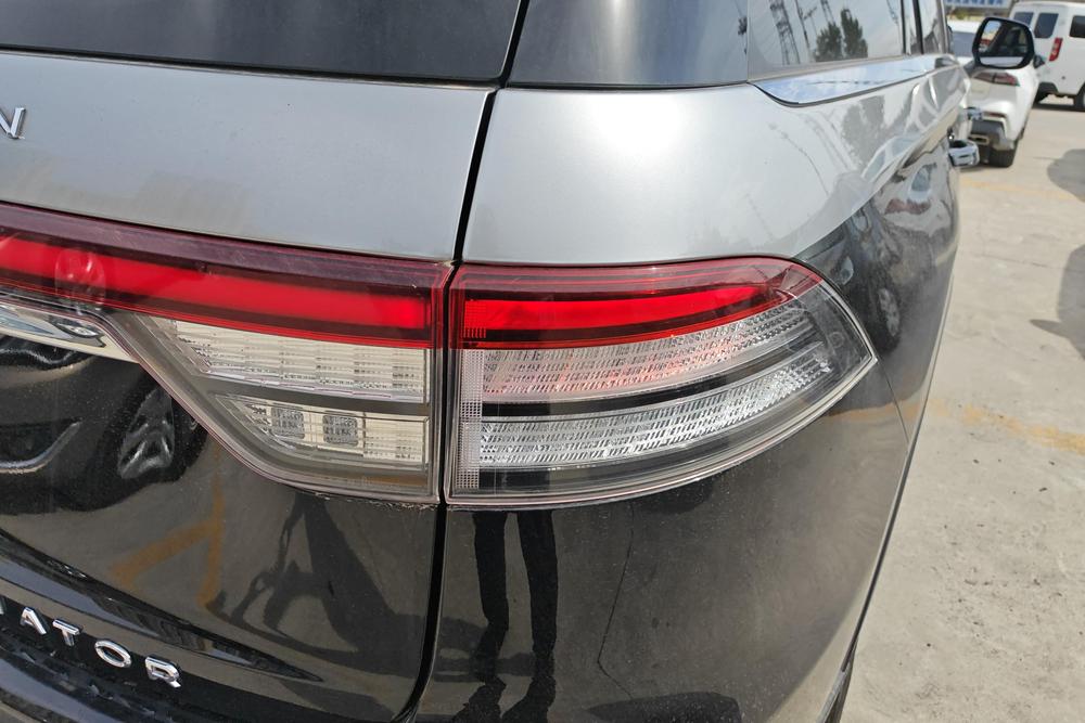 Lincoln Aviator
