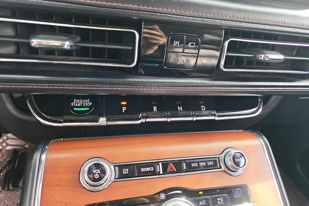Lincoln Aviator