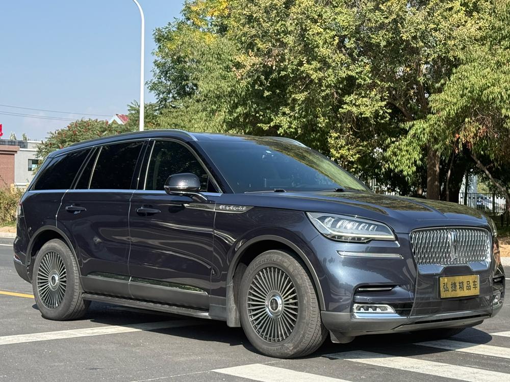 Lincoln Aviator