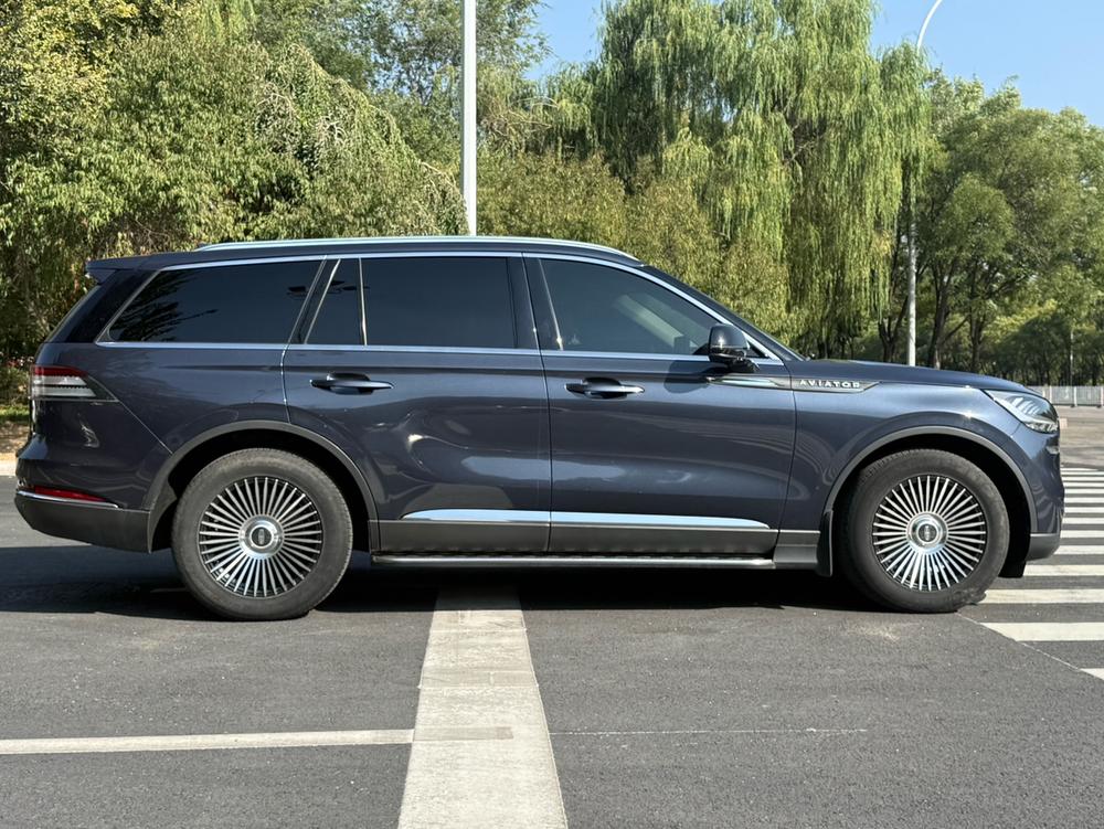 Lincoln Aviator