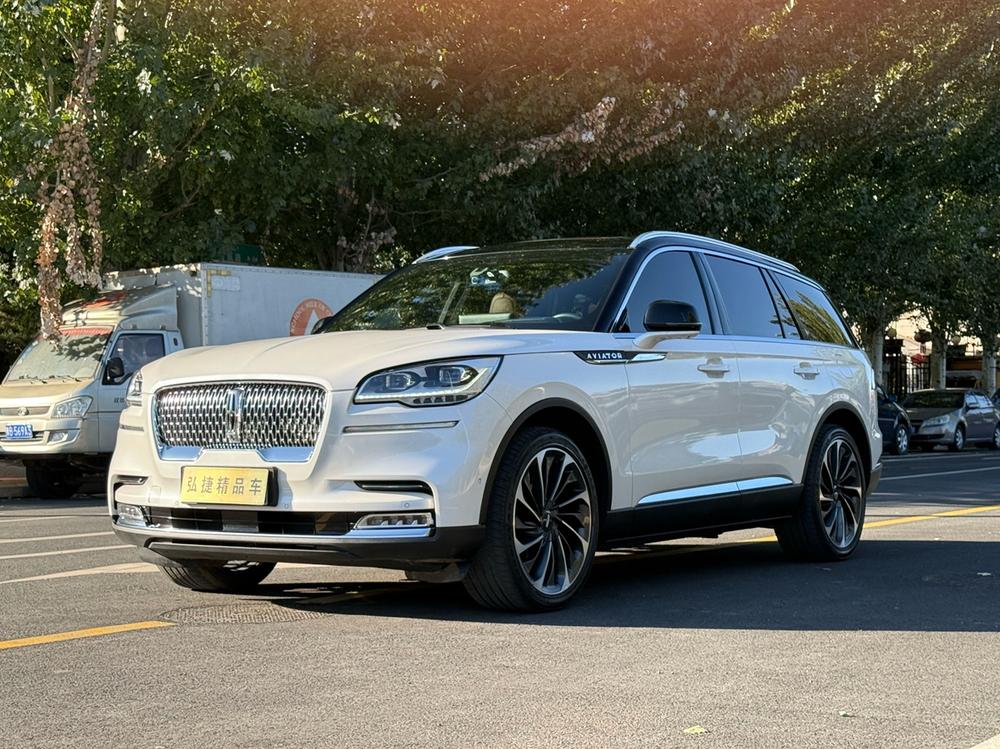 Lincoln Aviator