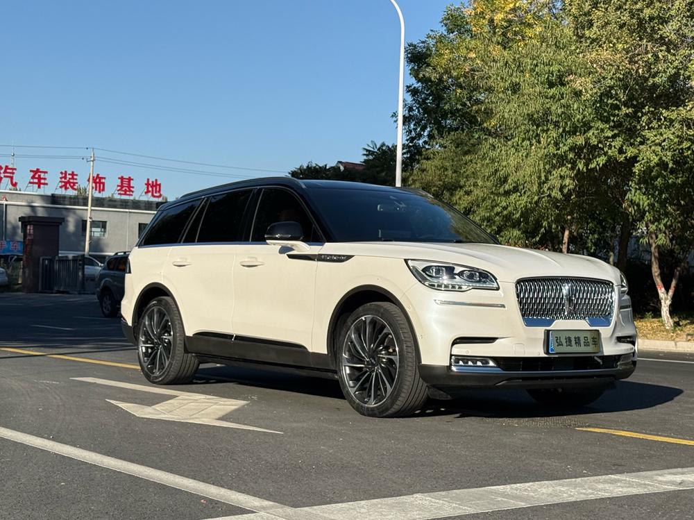Lincoln Aviator