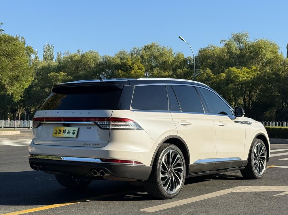 Lincoln Aviator