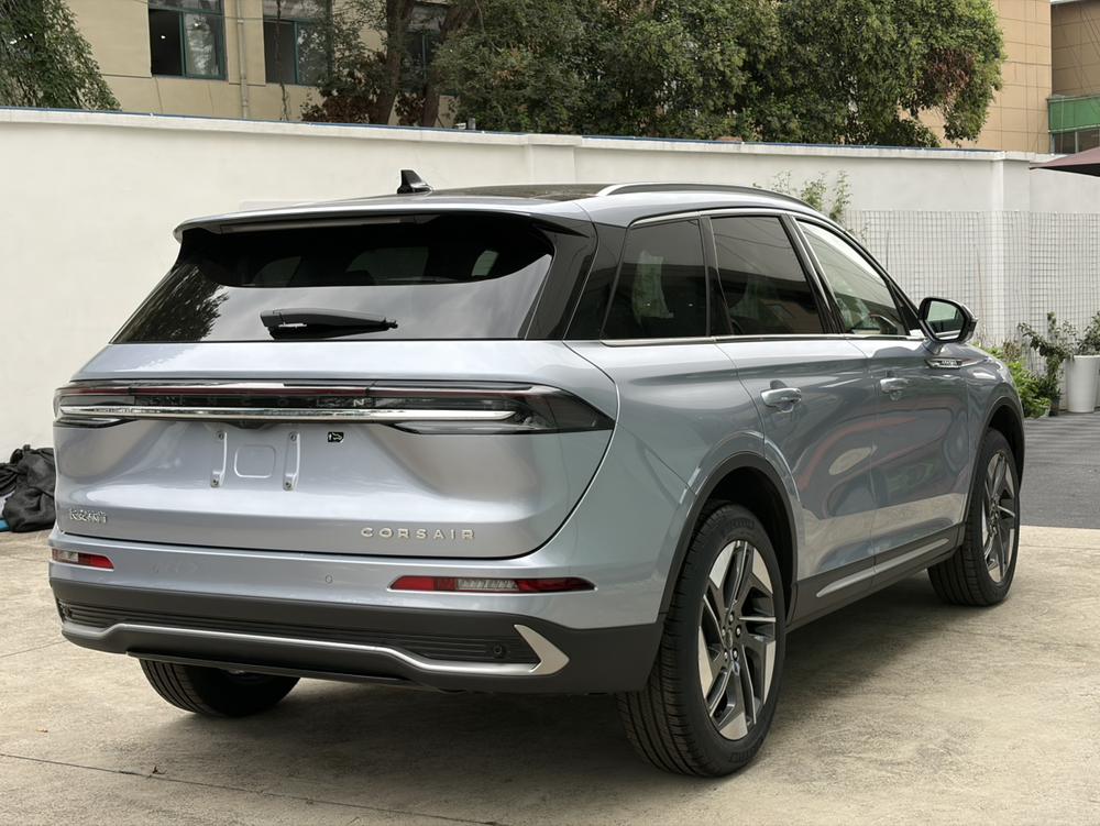 Lincoln Corsair