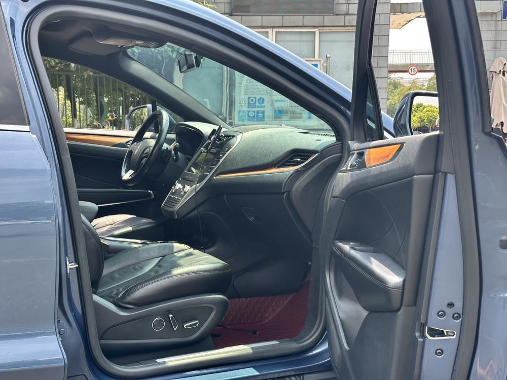 Lincoln Lincoln MKC