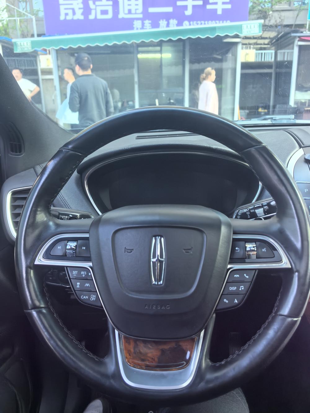 Lincoln Nautilus (Import)