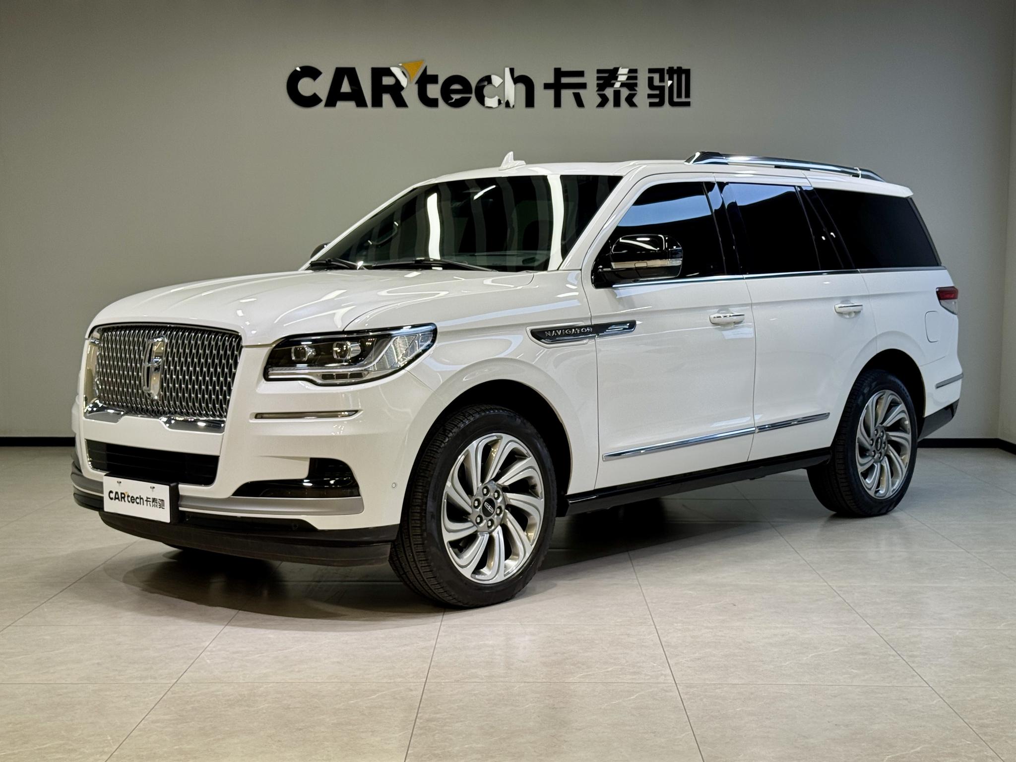 Lincoln Navigator