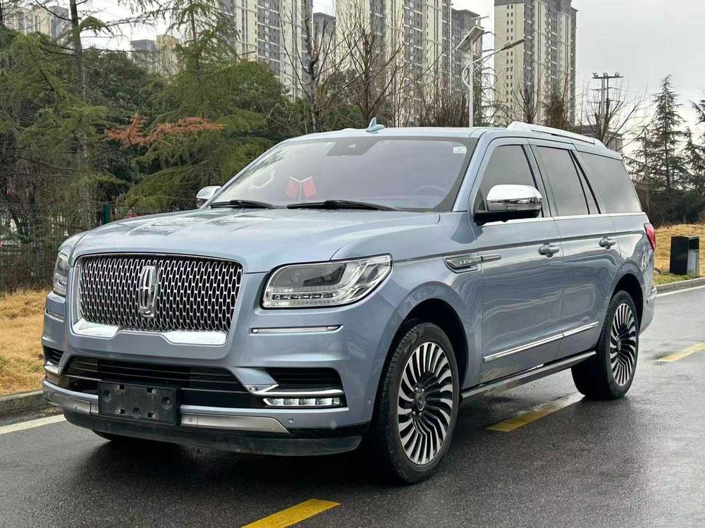 Lincoln Navigator