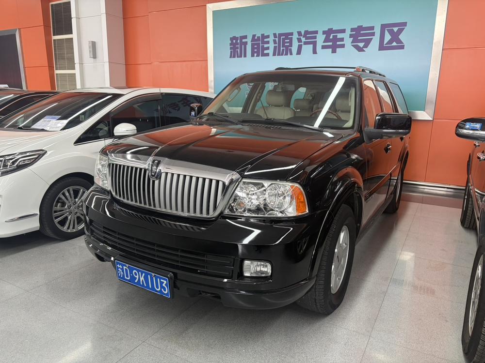 Lincoln Navigator