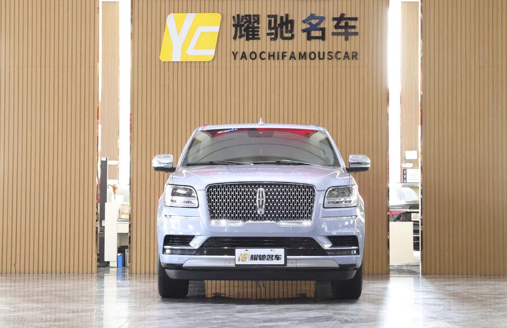 Lincoln Navigator