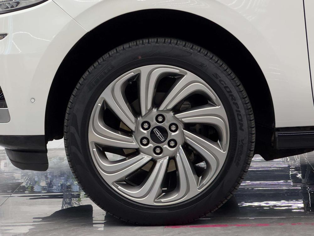 Lincoln Navigator