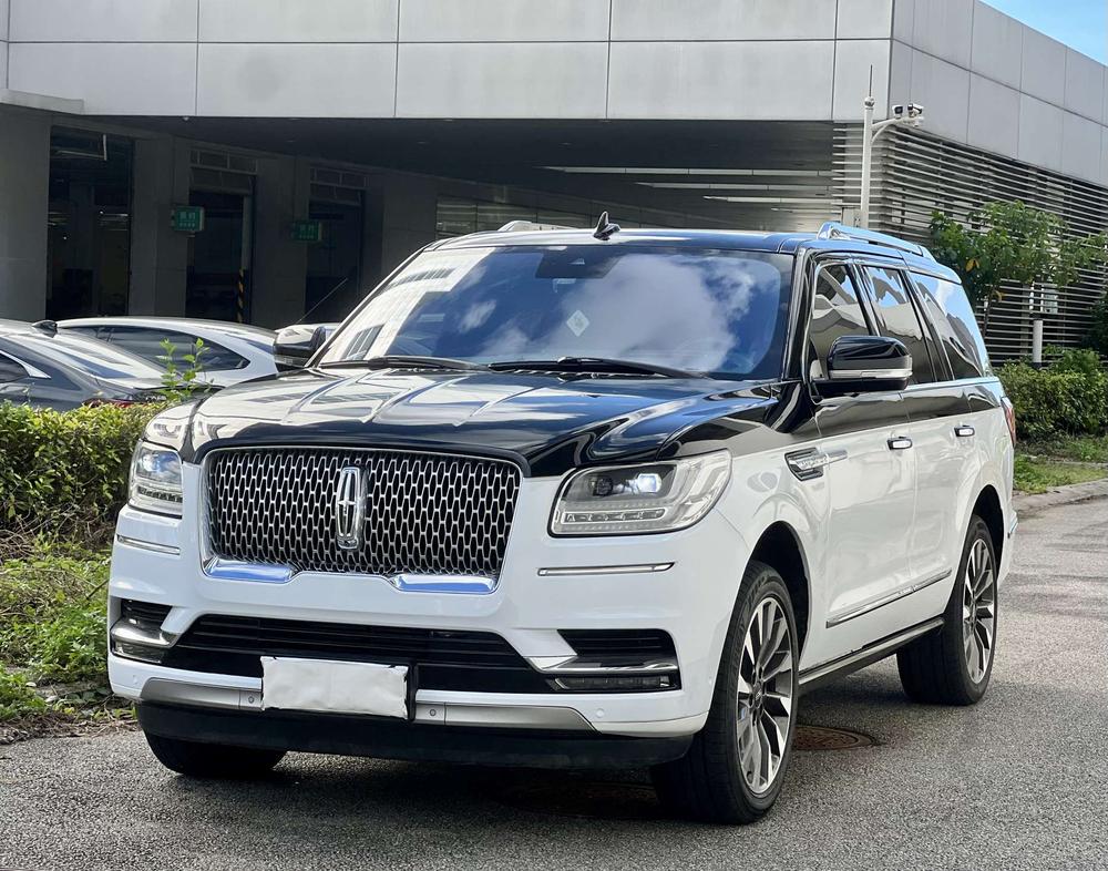 Lincoln Navigator