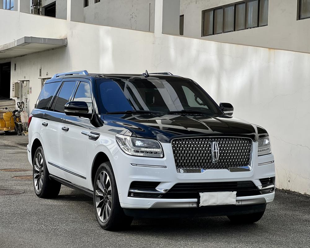 Lincoln Navigator
