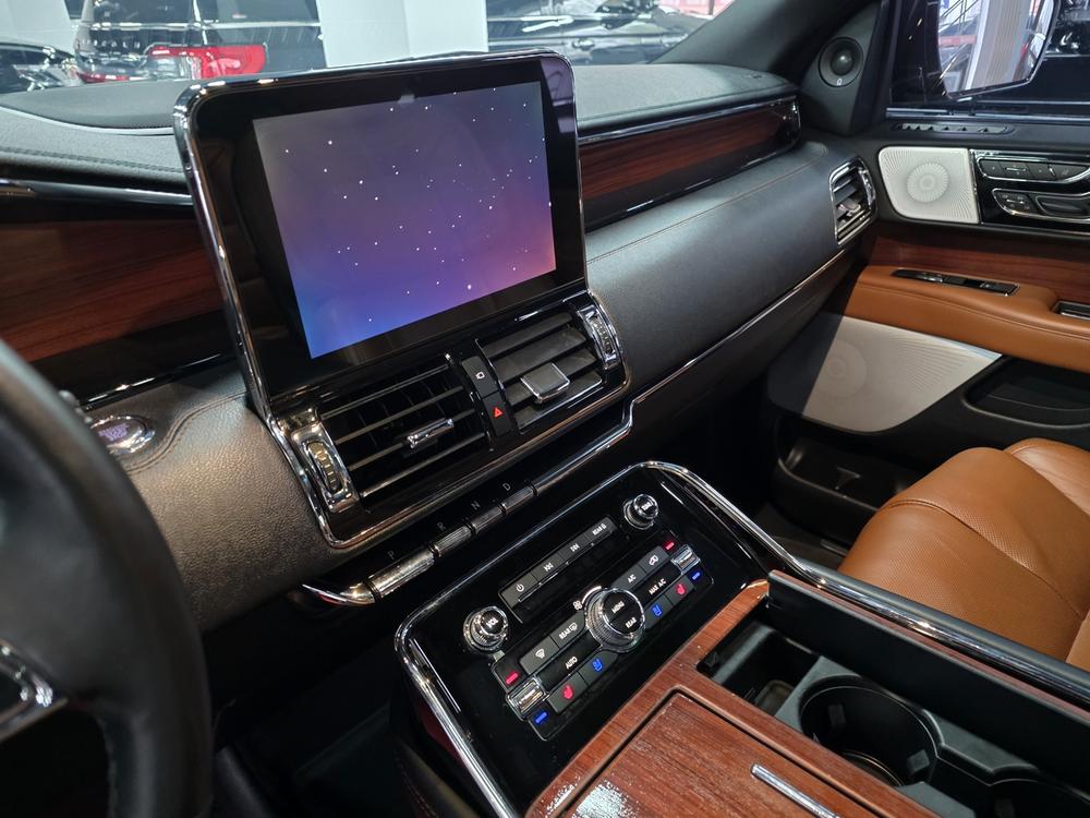 Lincoln Navigator