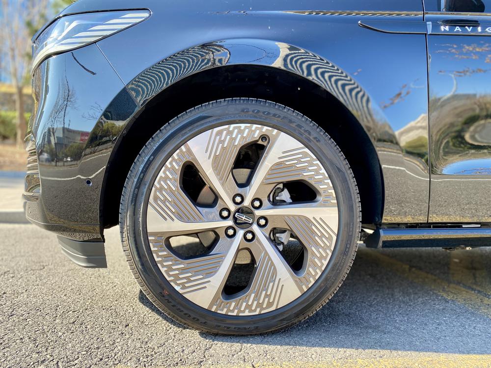 Lincoln Navigator