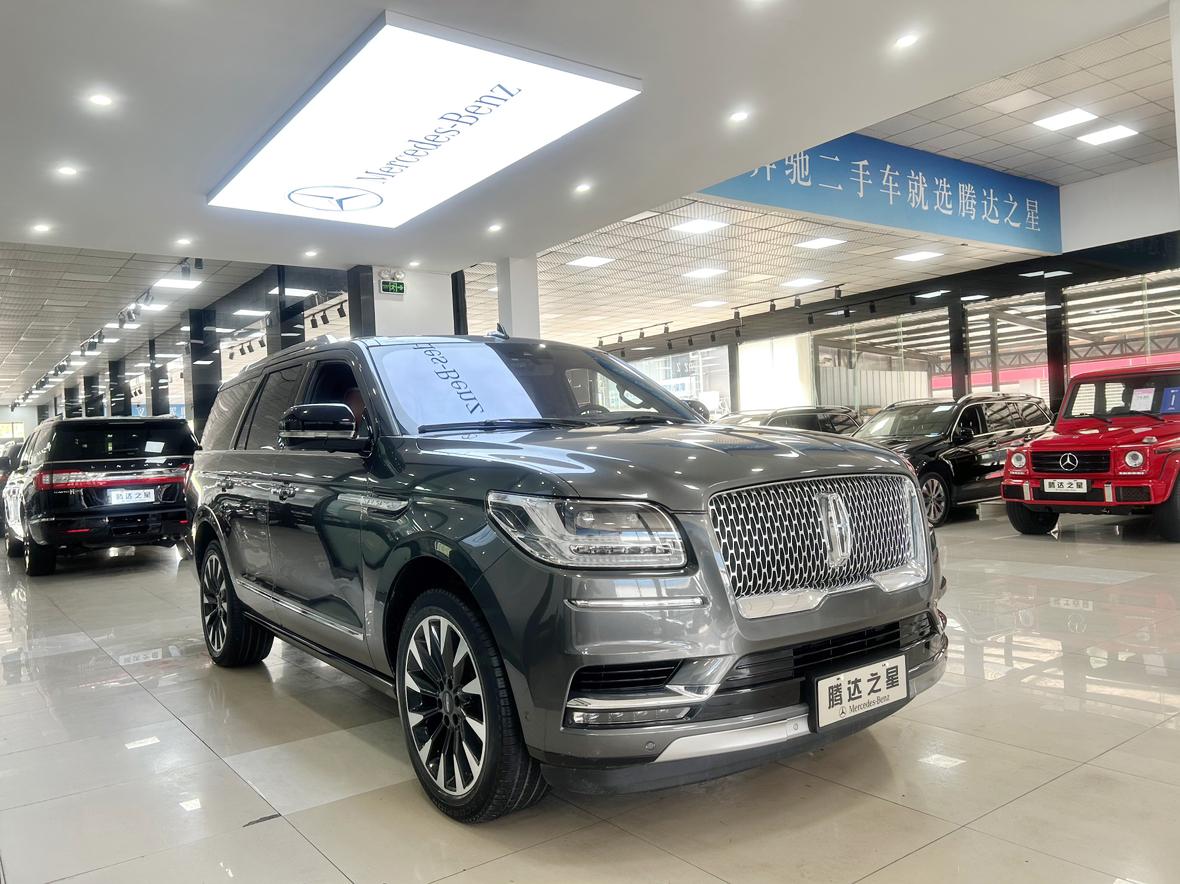 Lincoln Navigator