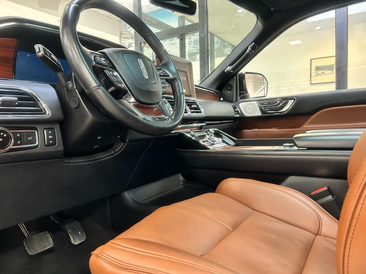 Lincoln Navigator