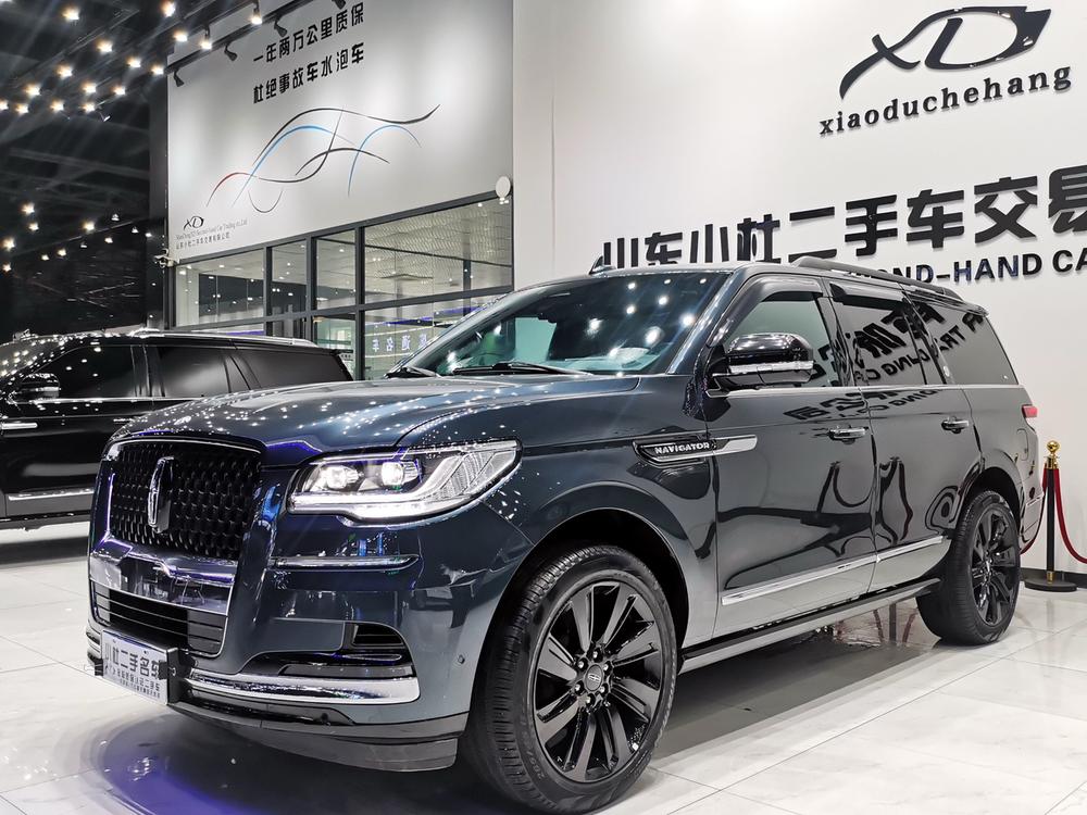 Lincoln Navigator