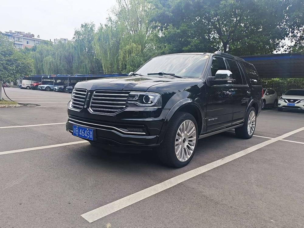 Lincoln Navigator