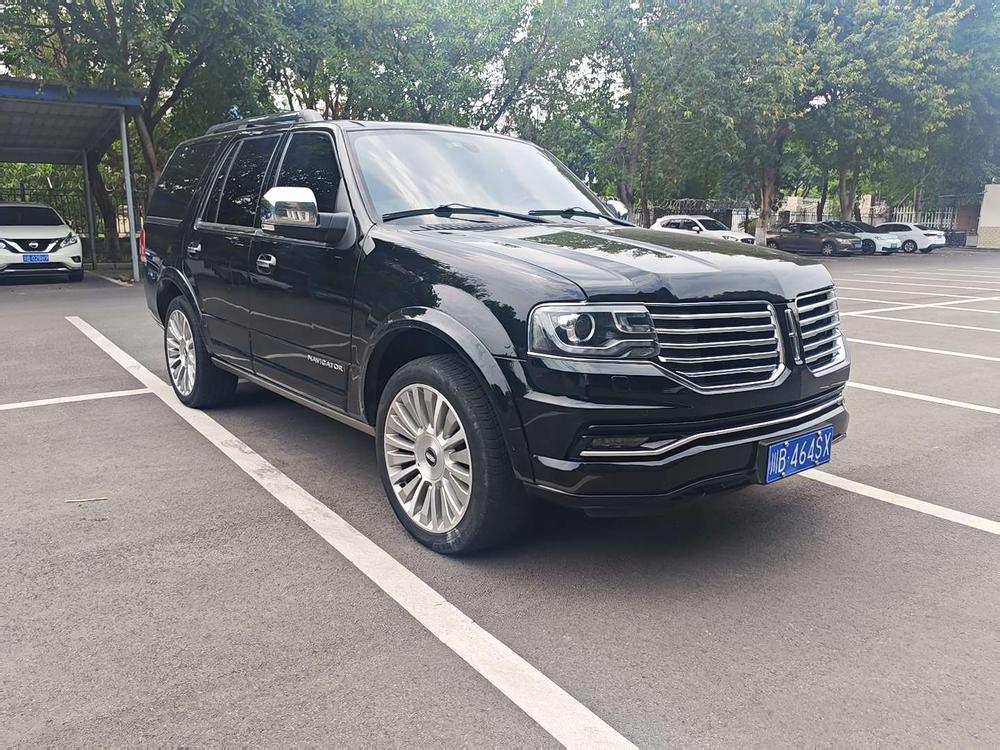 Lincoln Navigator