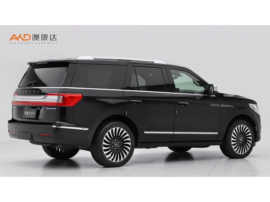 Lincoln Navigator
