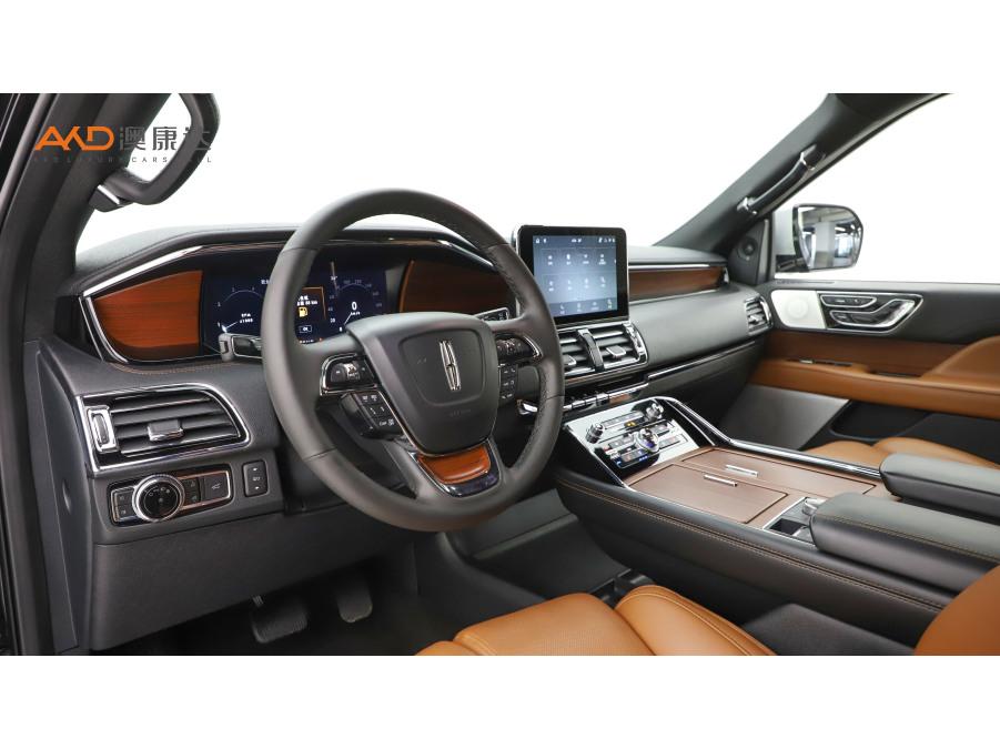 Lincoln Navigator