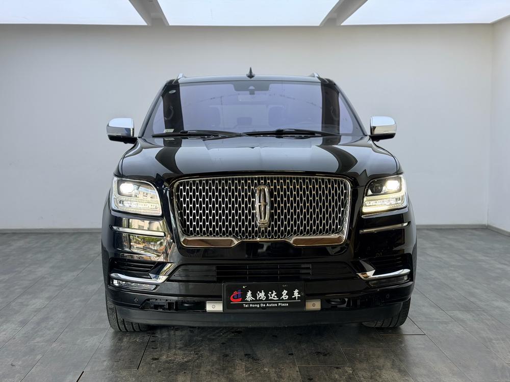Lincoln Navigator