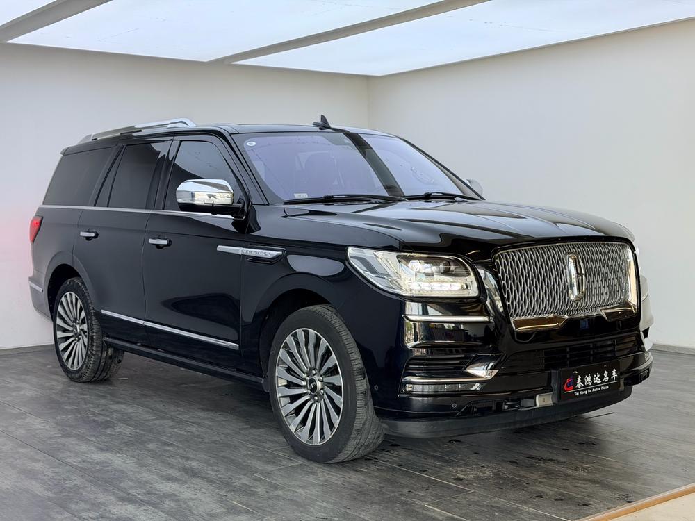 Lincoln Navigator