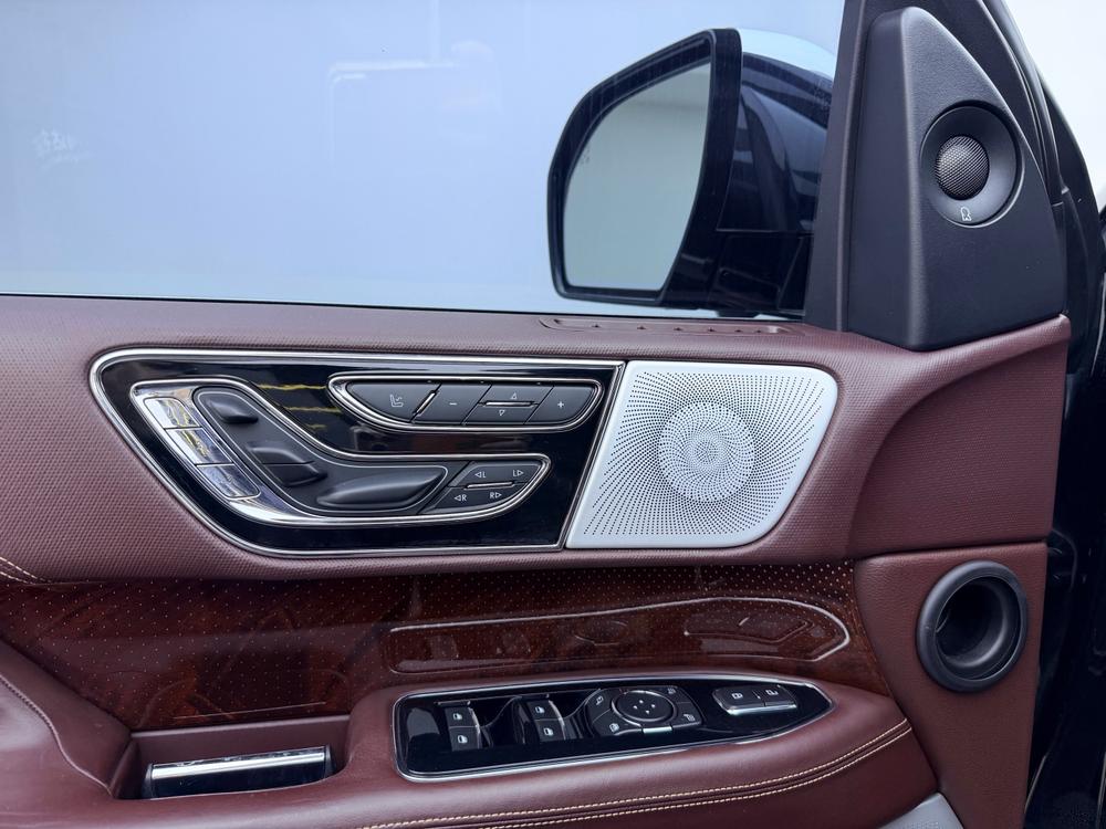 Lincoln Navigator