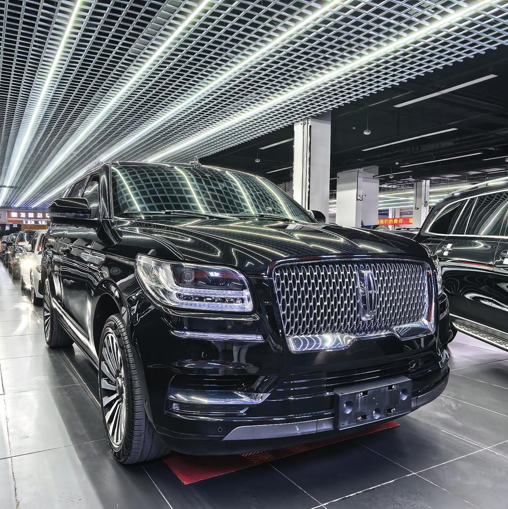 Lincoln Navigator