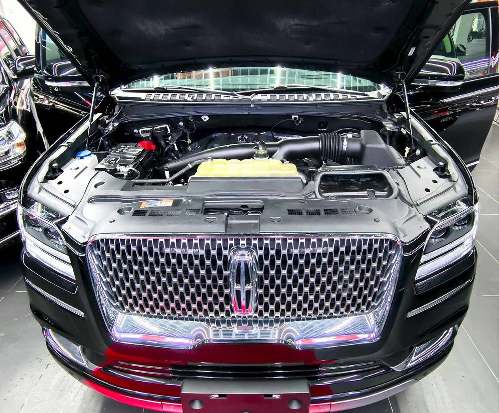 Lincoln Navigator
