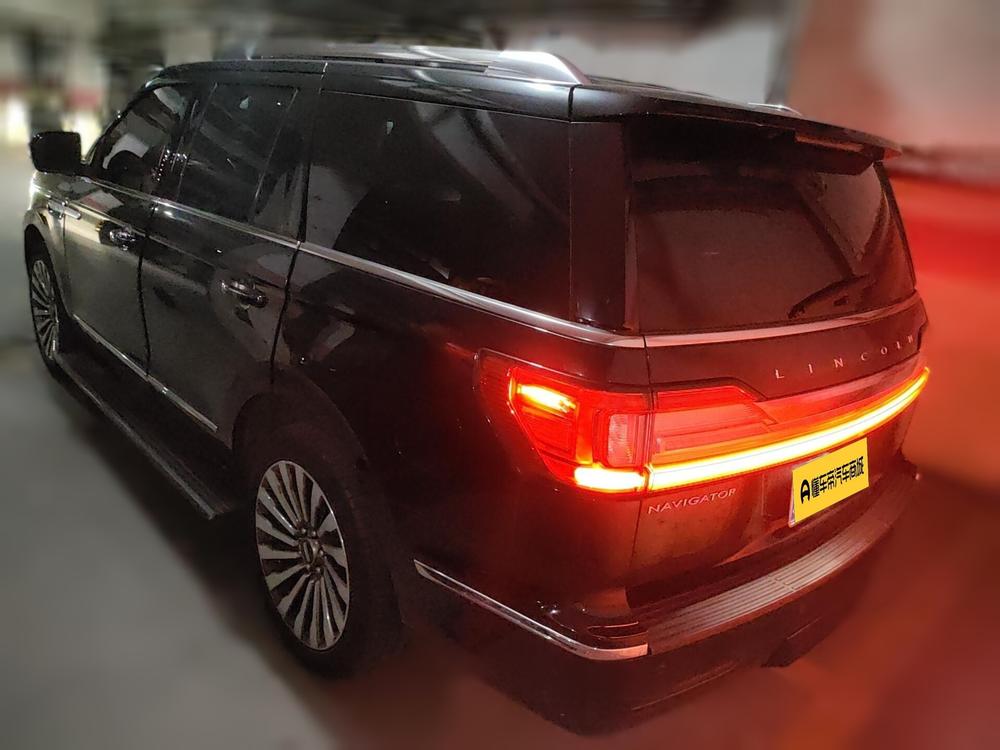Lincoln Navigator