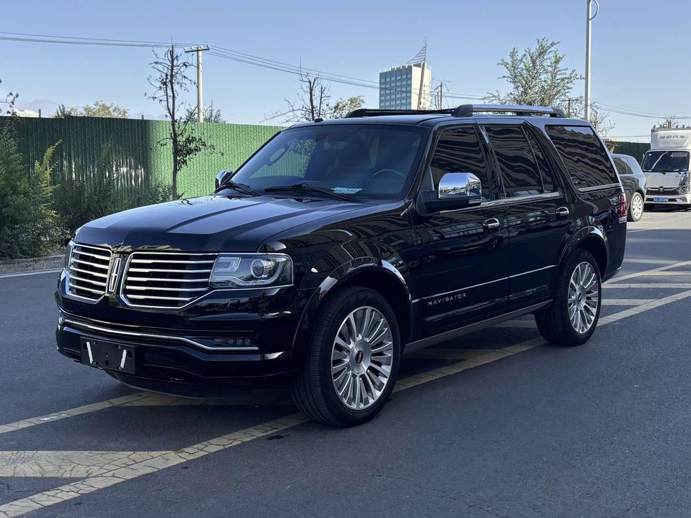 Lincoln Navigator